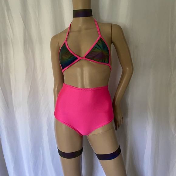 Two-piece bikini - Picture 2 of 6